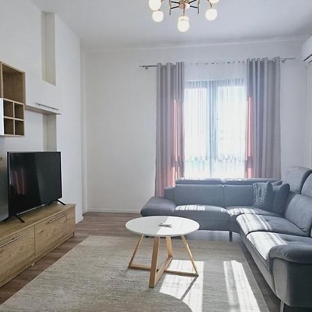 Апартаменты Myhouse At 21 Dhjetori Тирана Экстерьер фото