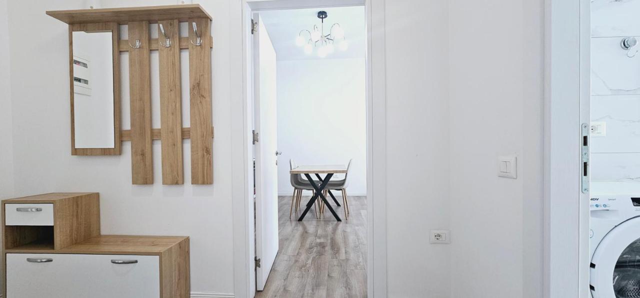 Апартаменты Myhouse At 21 Dhjetori Тирана Экстерьер фото